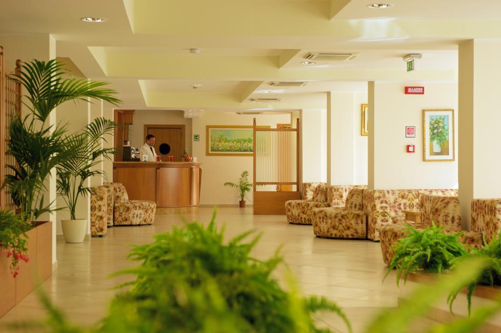 Hotel Portonuovo Vieste Luaran gambar